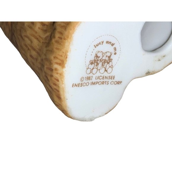 Enesco Lucy and Me Figurine Lucy Rigg Football Player Bear 1982 - Picture 7 of 7